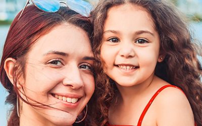 Valaki mellettem – az állami gondozásban élő gyermekek fejlődéséről